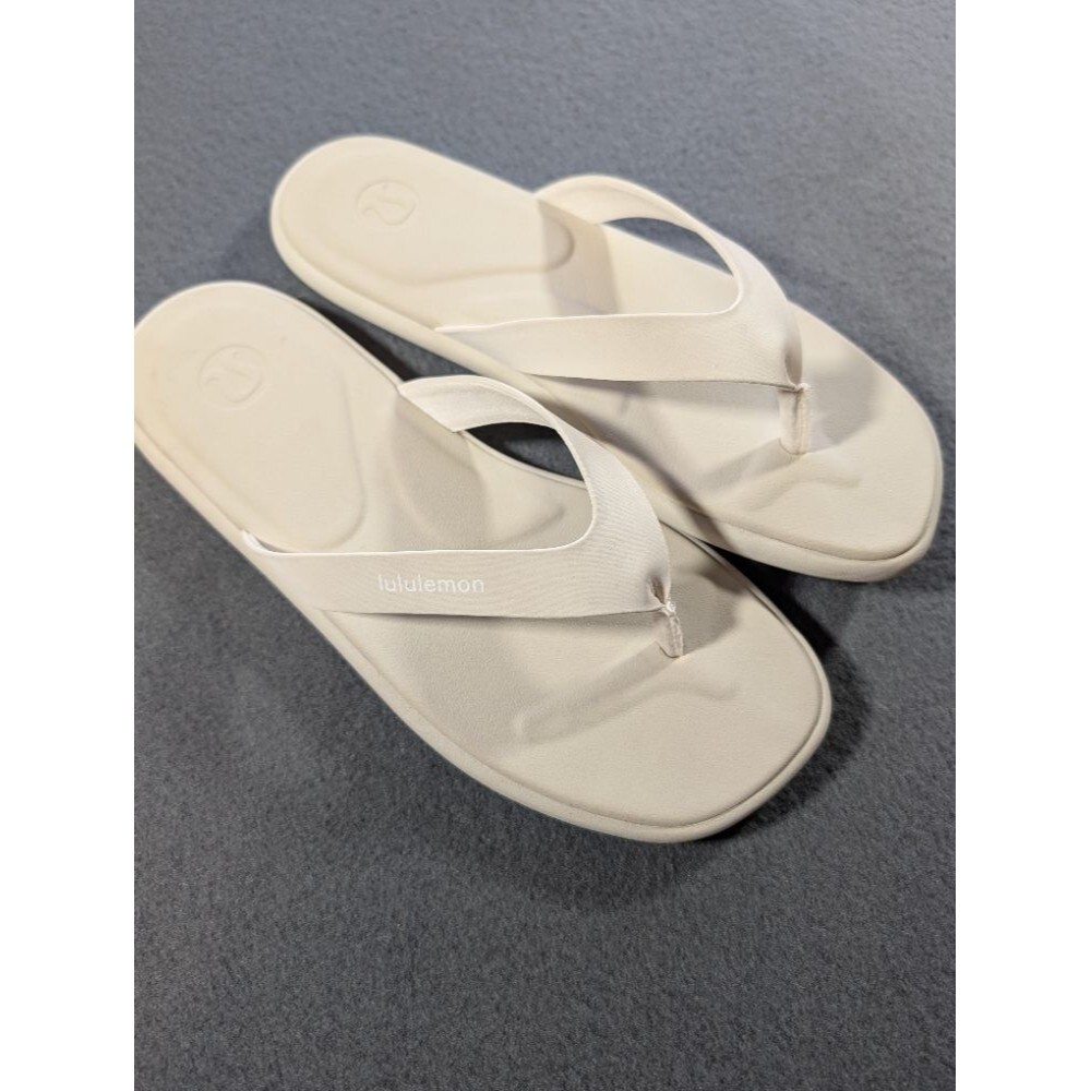 Lululemon Restfeel Women's Flip Flop Sandals Off-White Size 8